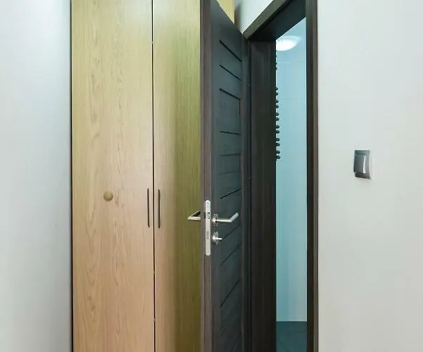 Old Town Apartment *